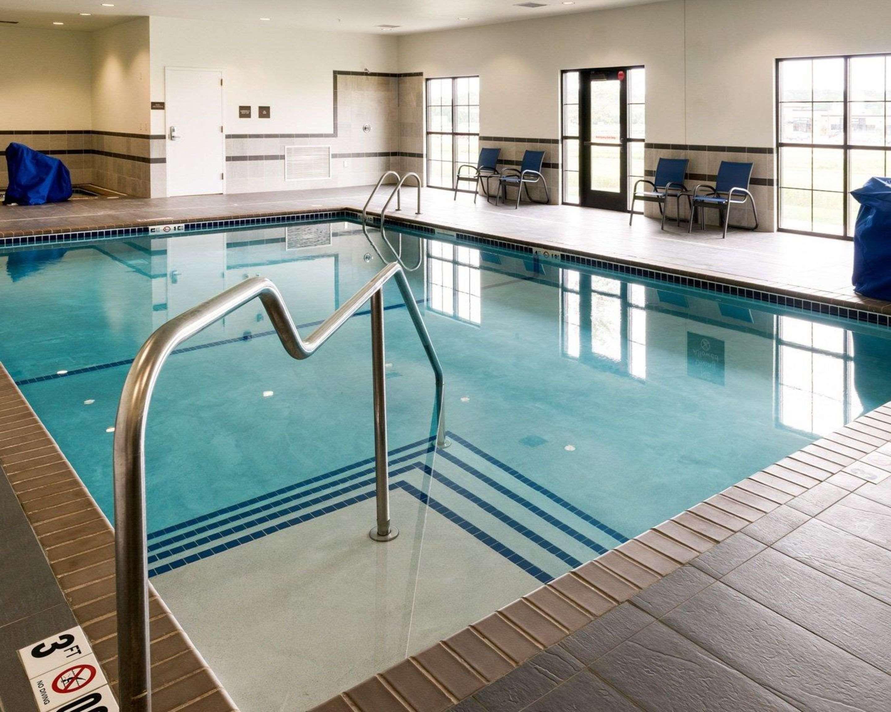 Comfort Inn & Suites West - Medical Center Rochester Exteriör bild